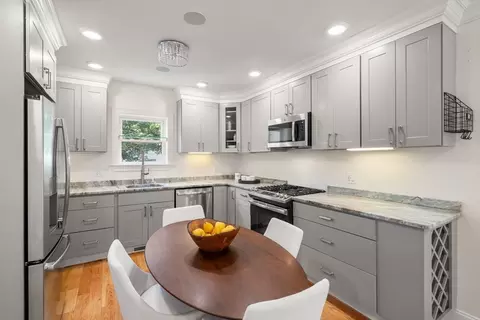 427 Walnut Ave, Boston, MA 02130 photo 8