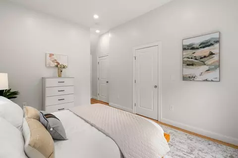 427 Walnut Ave, Boston, MA 02130 photo 16