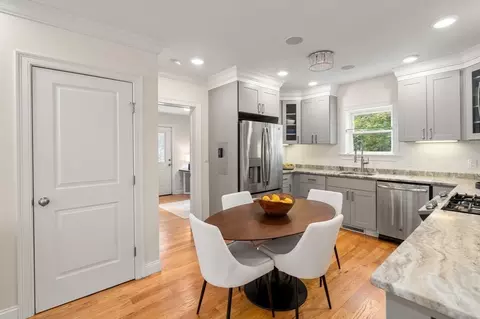 427 Walnut Ave, Boston, MA 02130 photo 9