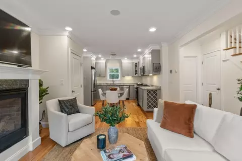 427 Walnut Ave, Boston, MA 02130 photo 25