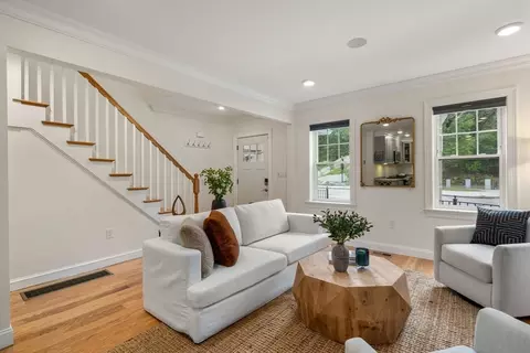 427 Walnut Ave, Boston, MA 02130 photo 6