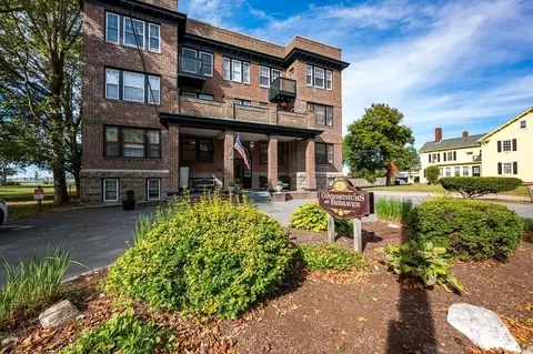 138 Main St #5, Fairhaven, MA 02719
