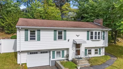 21 Cannon View Cir, Lynn, MA 01904