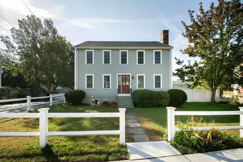 23 Charles St, Quincy, MA 02169