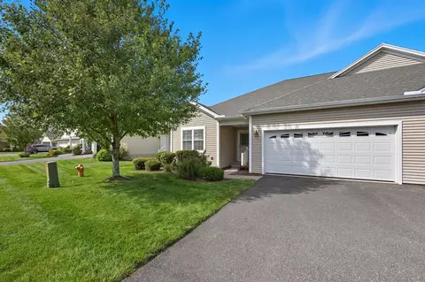 121 Cherry Dr #121, Wilbraham, MA 01095
