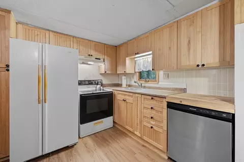 15 Humes St, Webster, MA 01570 photo 8