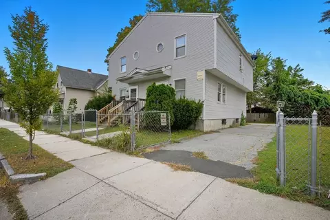 705-707 Union St, Springfield, MA 01109 photo 3