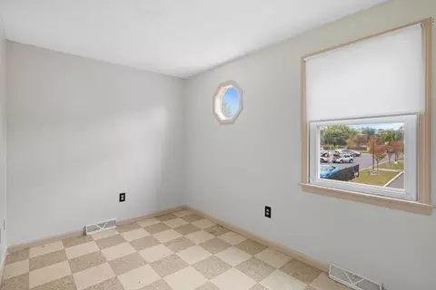 705-707 Union St, Springfield, MA 01109 photo 12