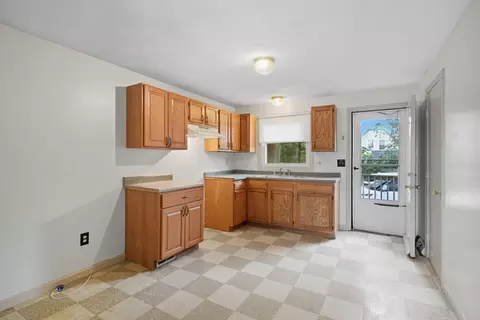 705-707 Union St, Springfield, MA 01109 photo 7
