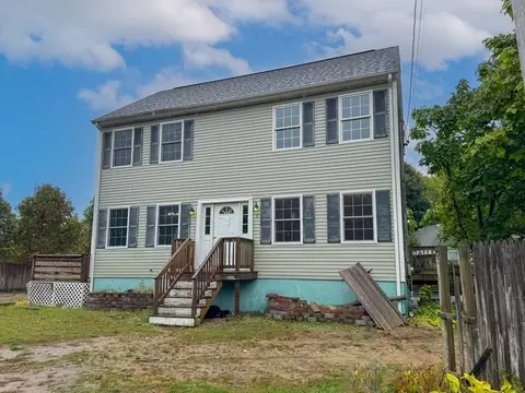 17 Harrison Ave, Bourne, MA 02532
