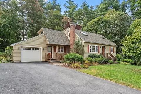 20 Woodside Dr, Sterling, MA 01564