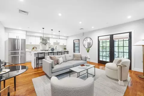 113-115 Falcon St #113-2, Boston, MA 02128