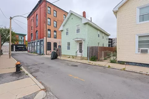 10 Waldo Ter, Brighton, MA 02135