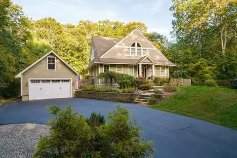 17 Sunrise Rd, Boxford, MA 01921