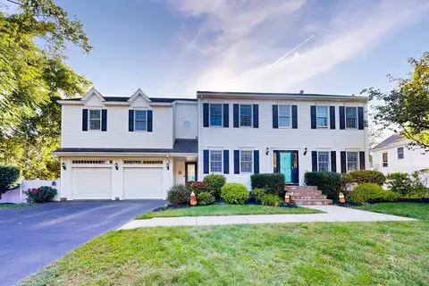 57 Graziano Dr, Braintree, MA 02184