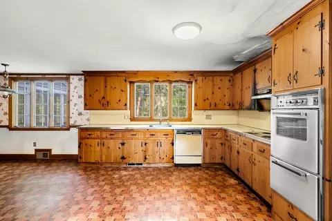 25 Yorkshire Rd, Dover, MA 02030 photo 14