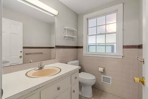 25 Yorkshire Rd, Dover, MA 02030 photo 11