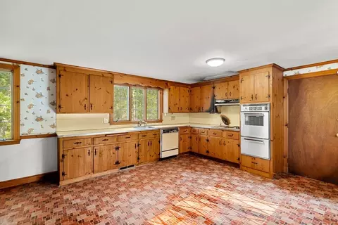 25 Yorkshire Rd, Dover, MA 02030 photo 13