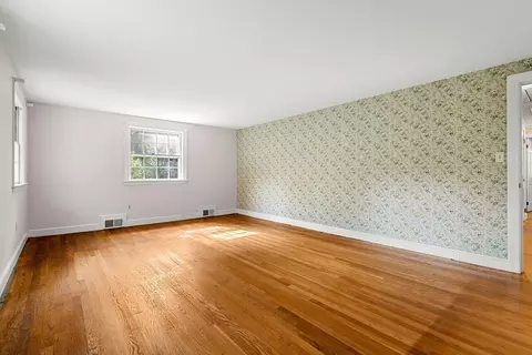 25 Yorkshire Rd, Dover, MA 02030 photo 22