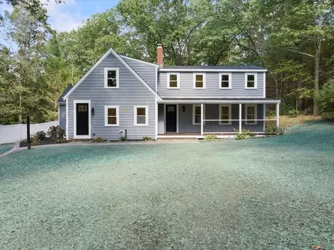 42 Dakin Rd, Sudbury, MA 01776