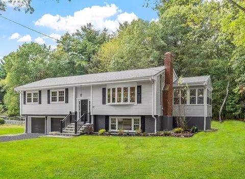 39 West St, Wilmington, MA 01887
