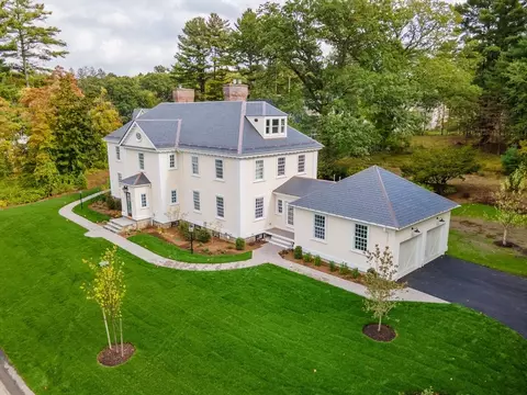 59 Wolcott Woods Ln #59, Milton, MA 02186