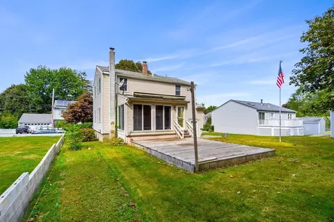 Exterior - 16 Marion Ave, Beverly, MA 01915 photo 6 of 7
