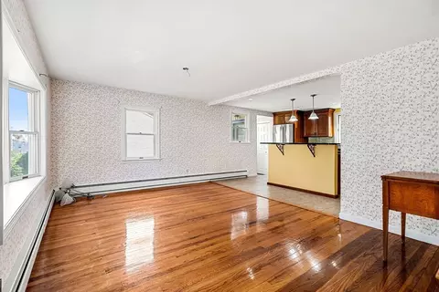 Living - 16 Marion Ave, Beverly, MA 01915 photo 4 of 7