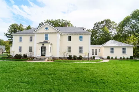 61 Wolcott Woods Ln #61, Milton, MA 02186