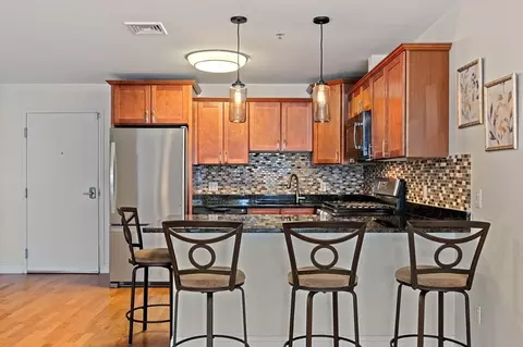179 Park St #201, Medford, MA 02155