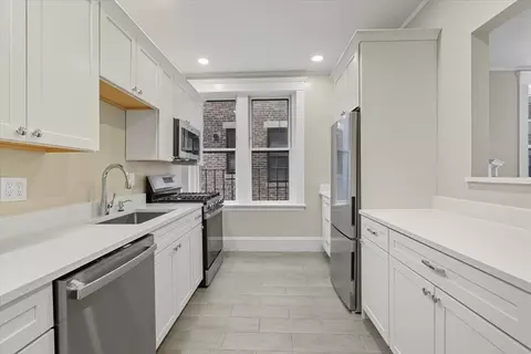 9 Braemore Rd #5, Boston, MA 02135