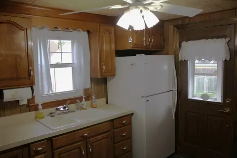 48 Pullman Ave, Attleboro, MA 02703 photo 9