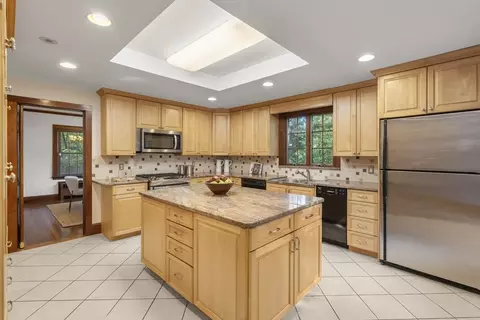 21 Hancock Rd, Brookline, MA 02445 photo 11