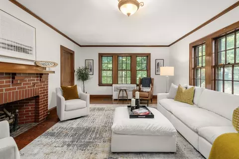 21 Hancock Rd, Brookline, MA 02445 photo 2