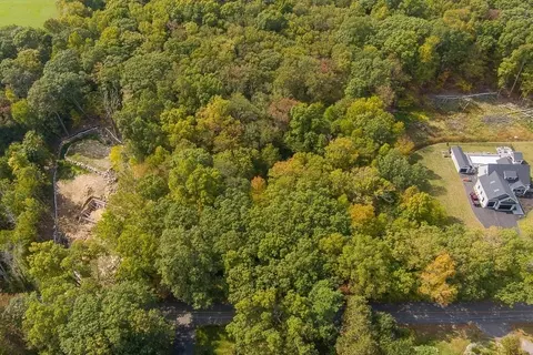 354 W Sutton Rd, Sutton, MA 01590 photo 3