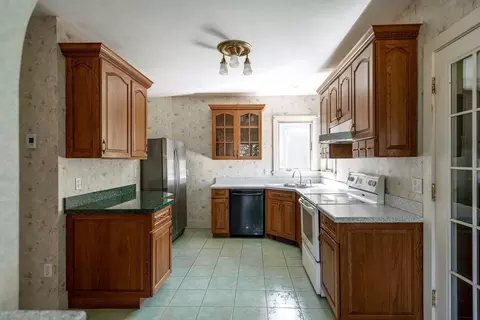 7 Kent Cir, Gloucester, MA 01930 photo 11