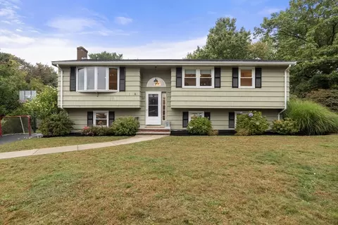 23 Loganberry Dr, Abington, MA 02351