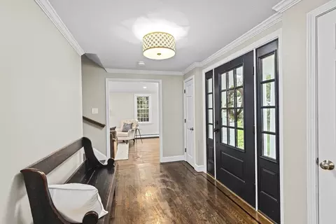 Entry Way - 11 Golfview Dr, Hingham, MA 02043 photo 2 of 4