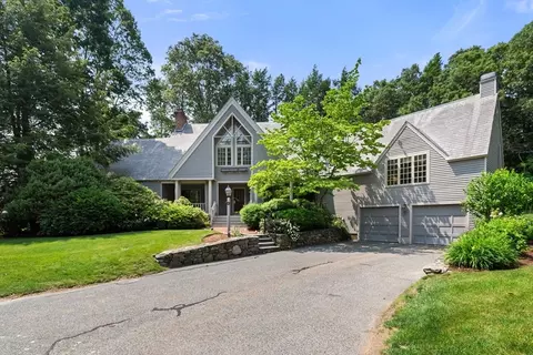 18 Phillips Pond Rd #18, Natick, MA 01760