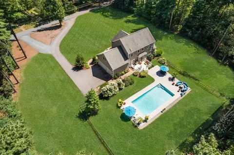 885 Old Post Rd, Walpole, MA 02081 photo 7