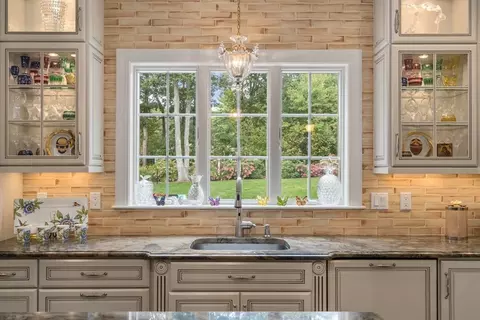 885 Old Post Rd, Walpole, MA 02081 photo 17