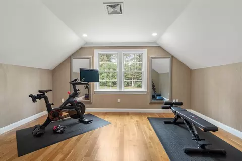 885 Old Post Rd, Walpole, MA 02081 photo 33