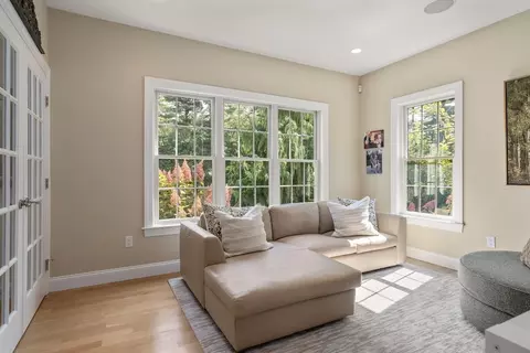 885 Old Post Rd, Walpole, MA 02081 photo 24