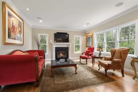 885 Old Post Rd, Walpole, MA 02081 photo 15