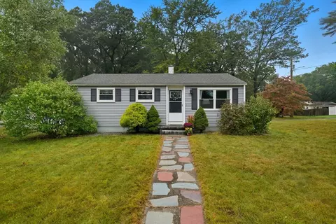 196 Sawmill Rd, Springfield, MA 01118
