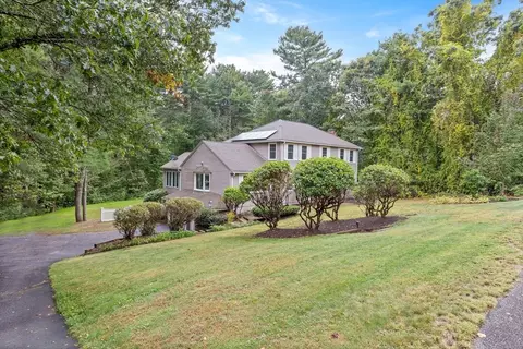 Exterior - 38 Robin Rd, Norfolk, MA 02056 photo 12 of 12