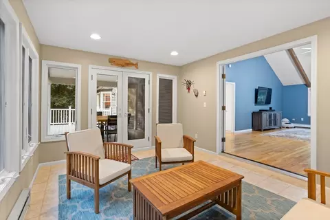 Exterior - 38 Robin Rd, Norfolk, MA 02056 photo 5 of 12