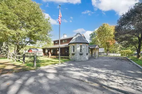 460 Federal St, Belchertown, MA 01007