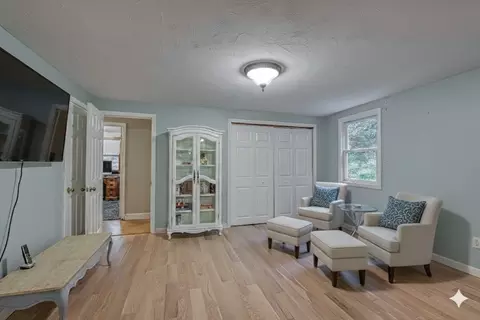 5 Chase Dr, Sharon, MA 02067 photo 14
