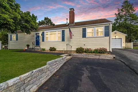 26 Leahaven Rd, Weymouth, MA 02190